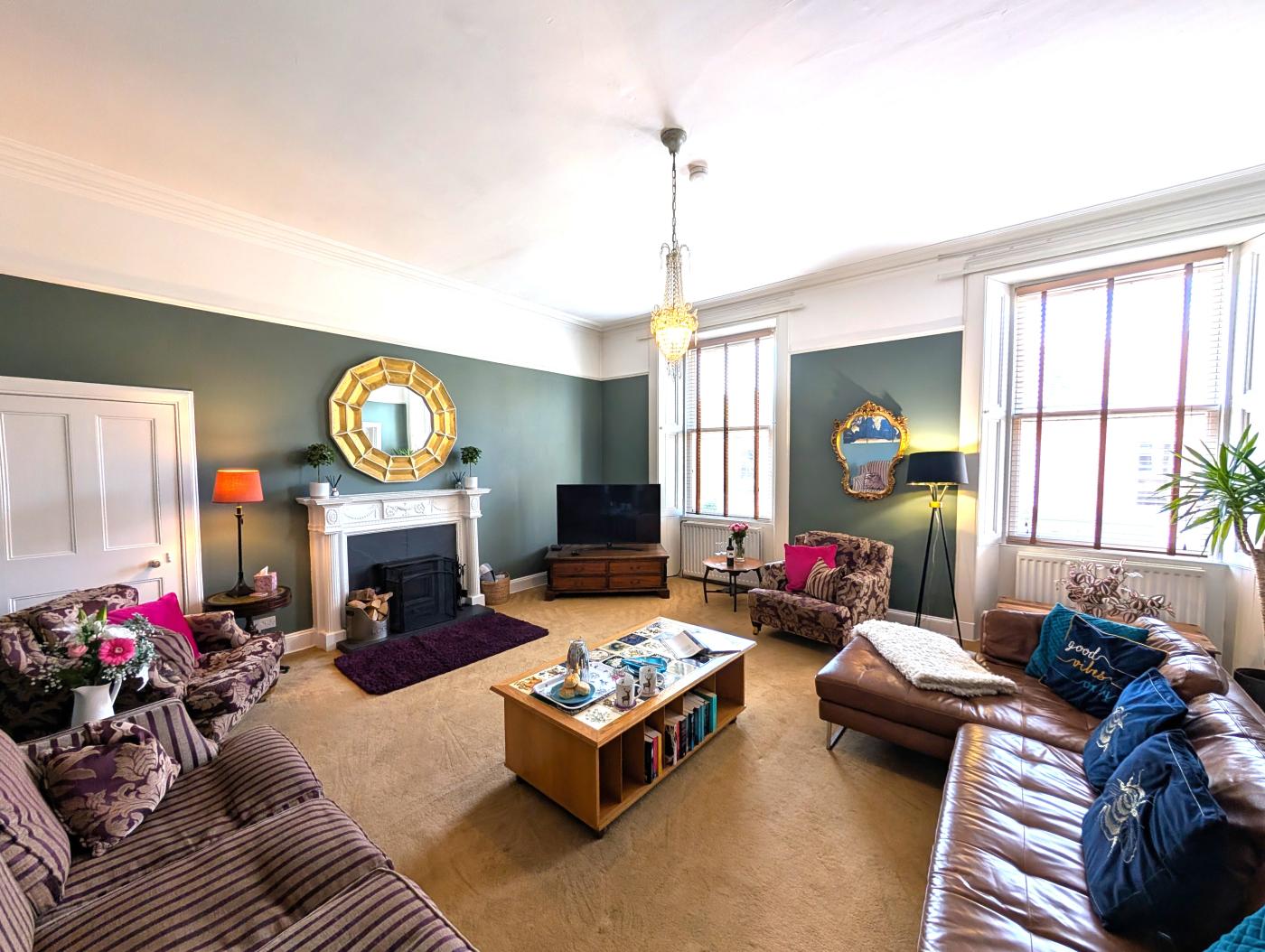 5 Bedroom Cottage in Melrose