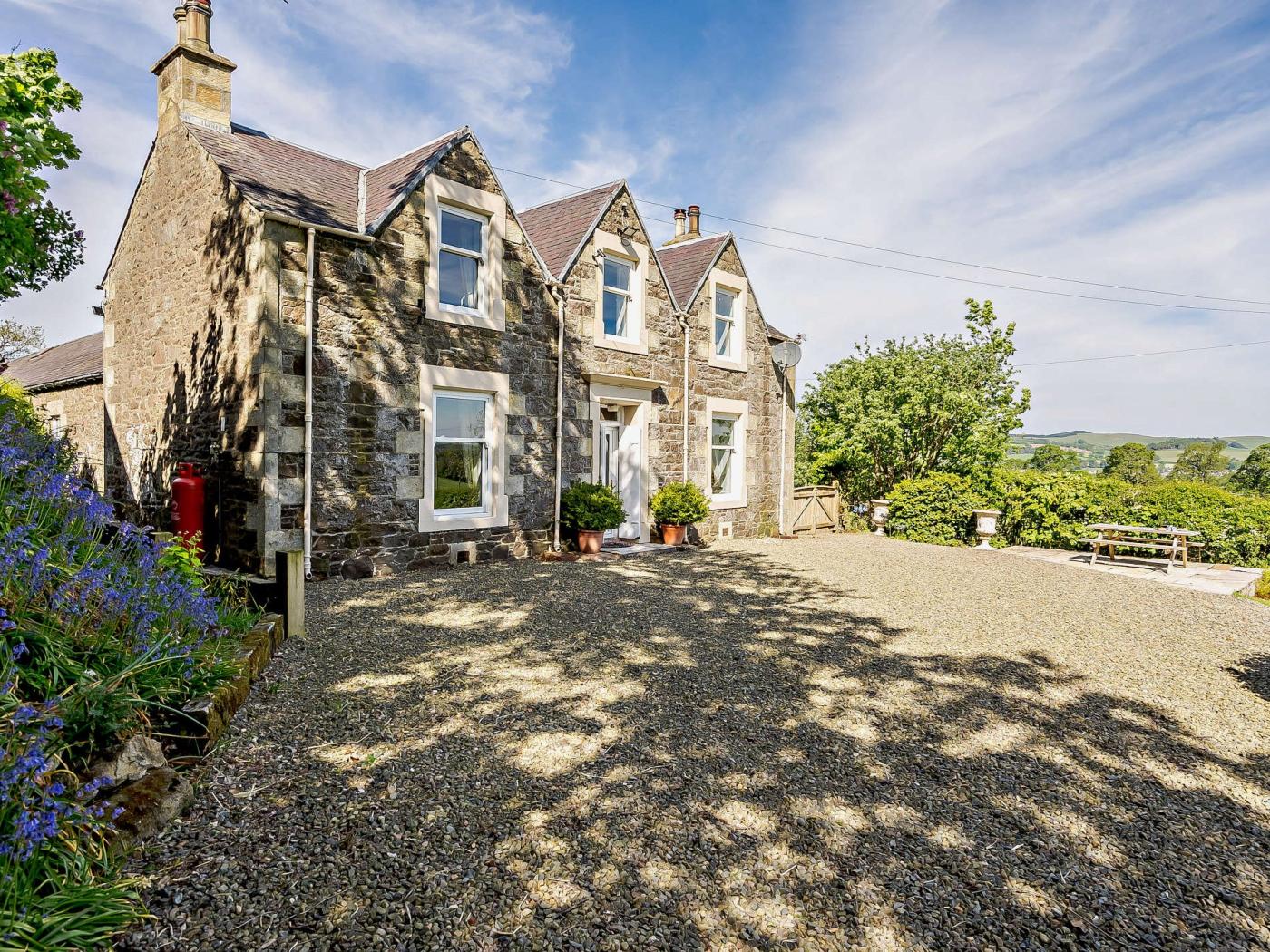 3 Bedroom Cottage in Biggar