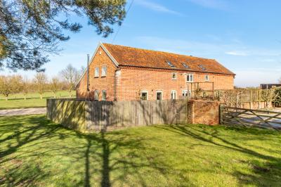Knodishall holiday cottage