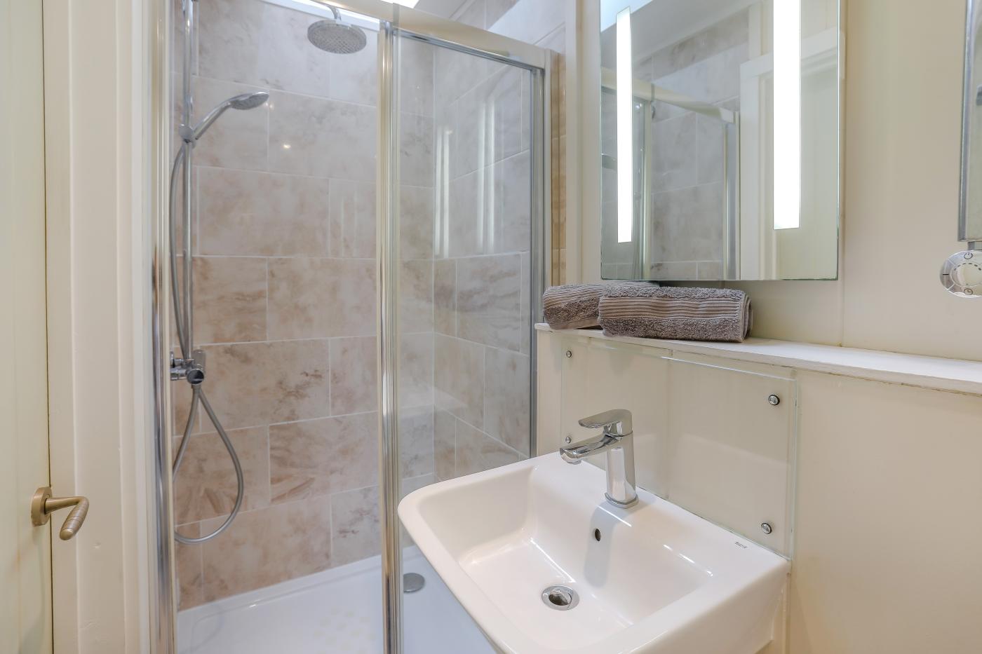 Property image 19 for HC8001