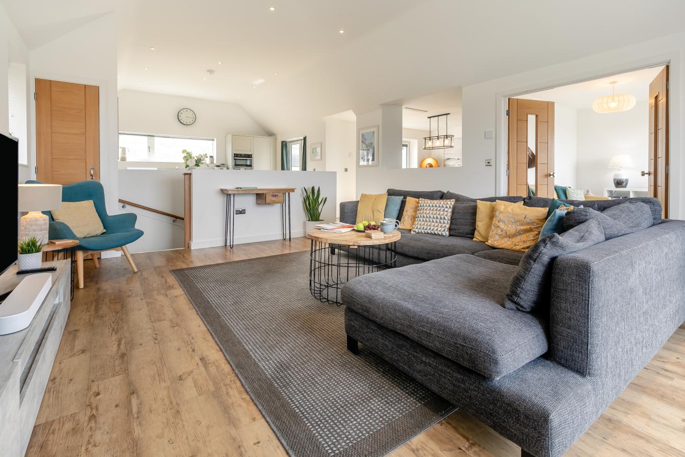Property image 16 for HC74128