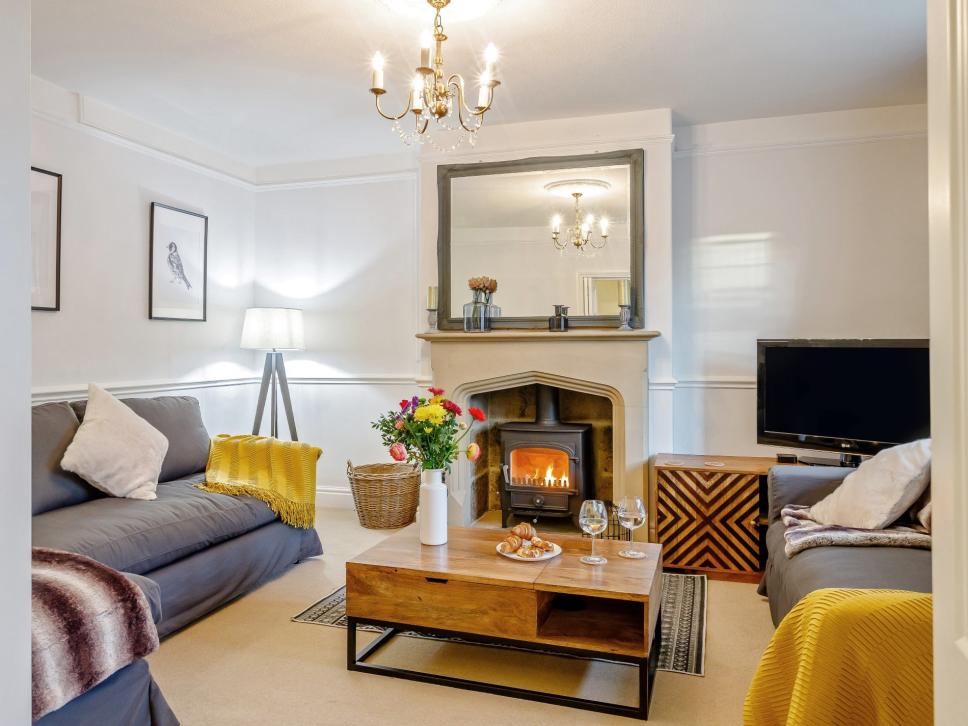 Holiday cottage, Derbyshire - sleeps 10