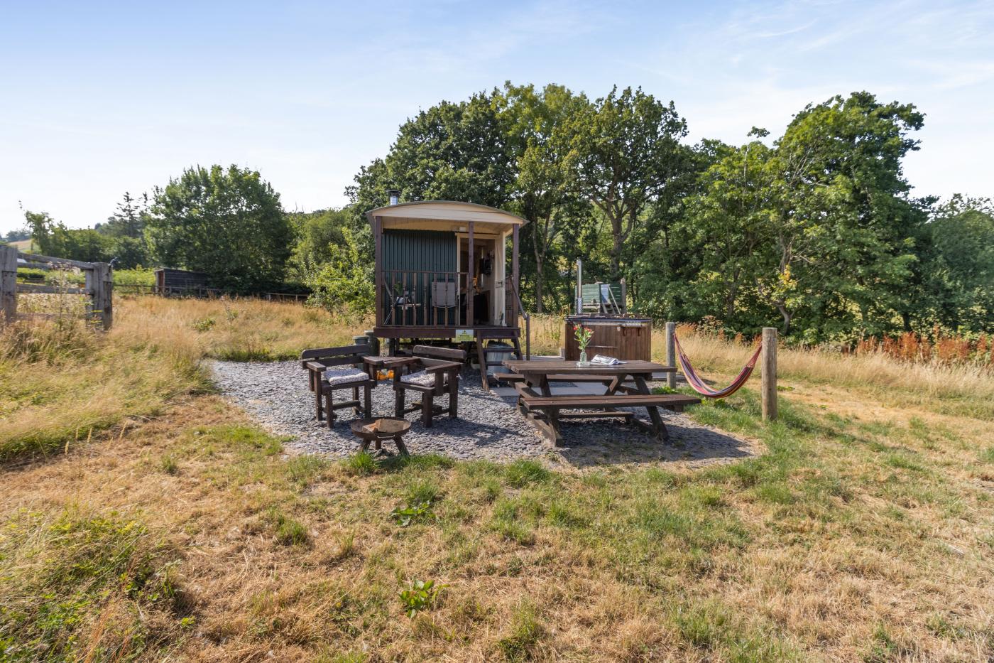 1 Bedroom Cottage in Llanrhaeadr Ym Mochnant