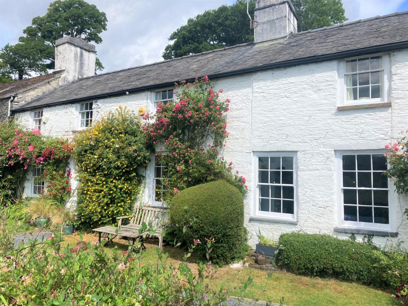 4 Bedroom Cottage in Machynlleth