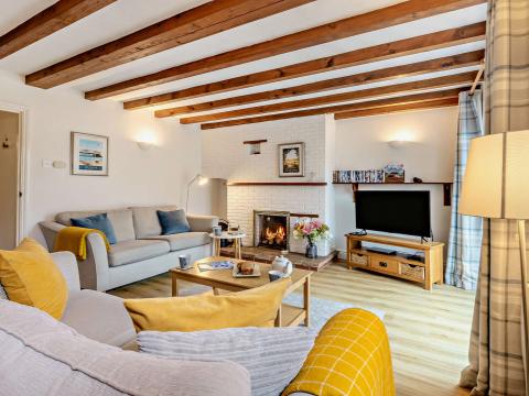 Holiday cottage, Sheringham (FCH72887)