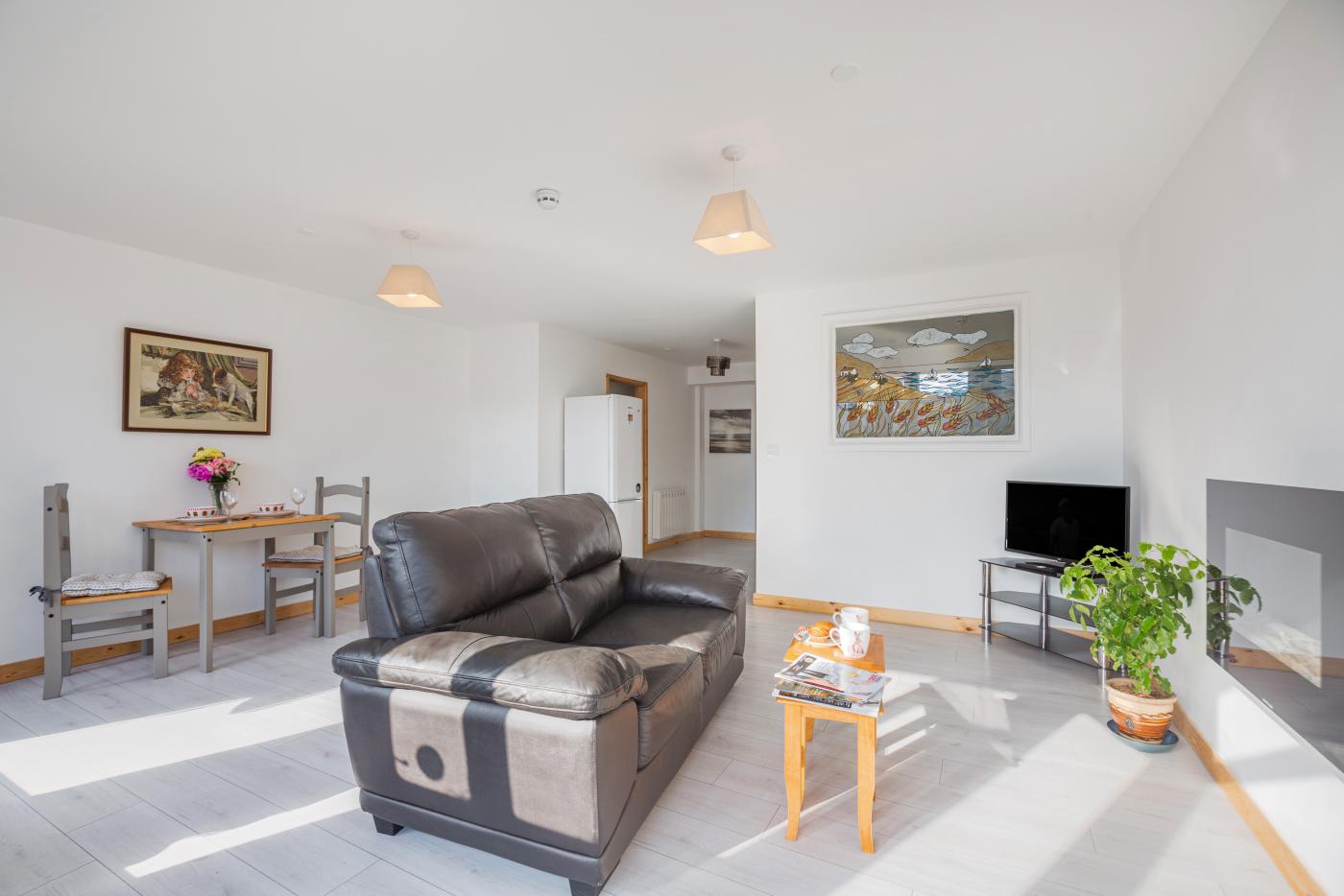 1 Bedroom Cottage in Nefyn, Nefyn