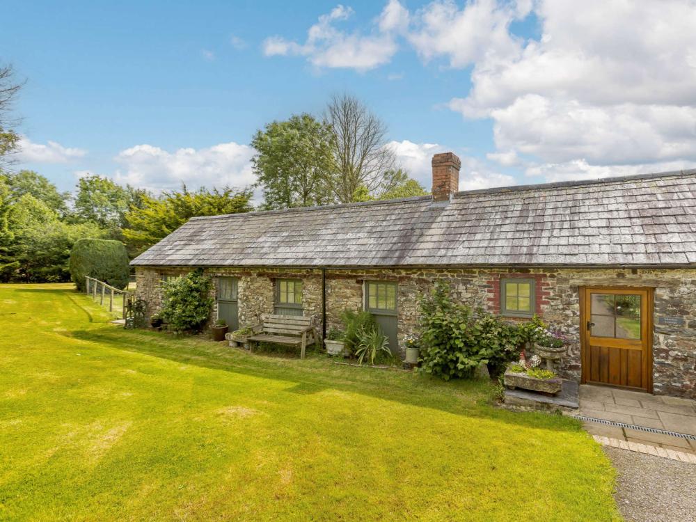 Holiday cottage in Chulmleigh (1ml S), Devon