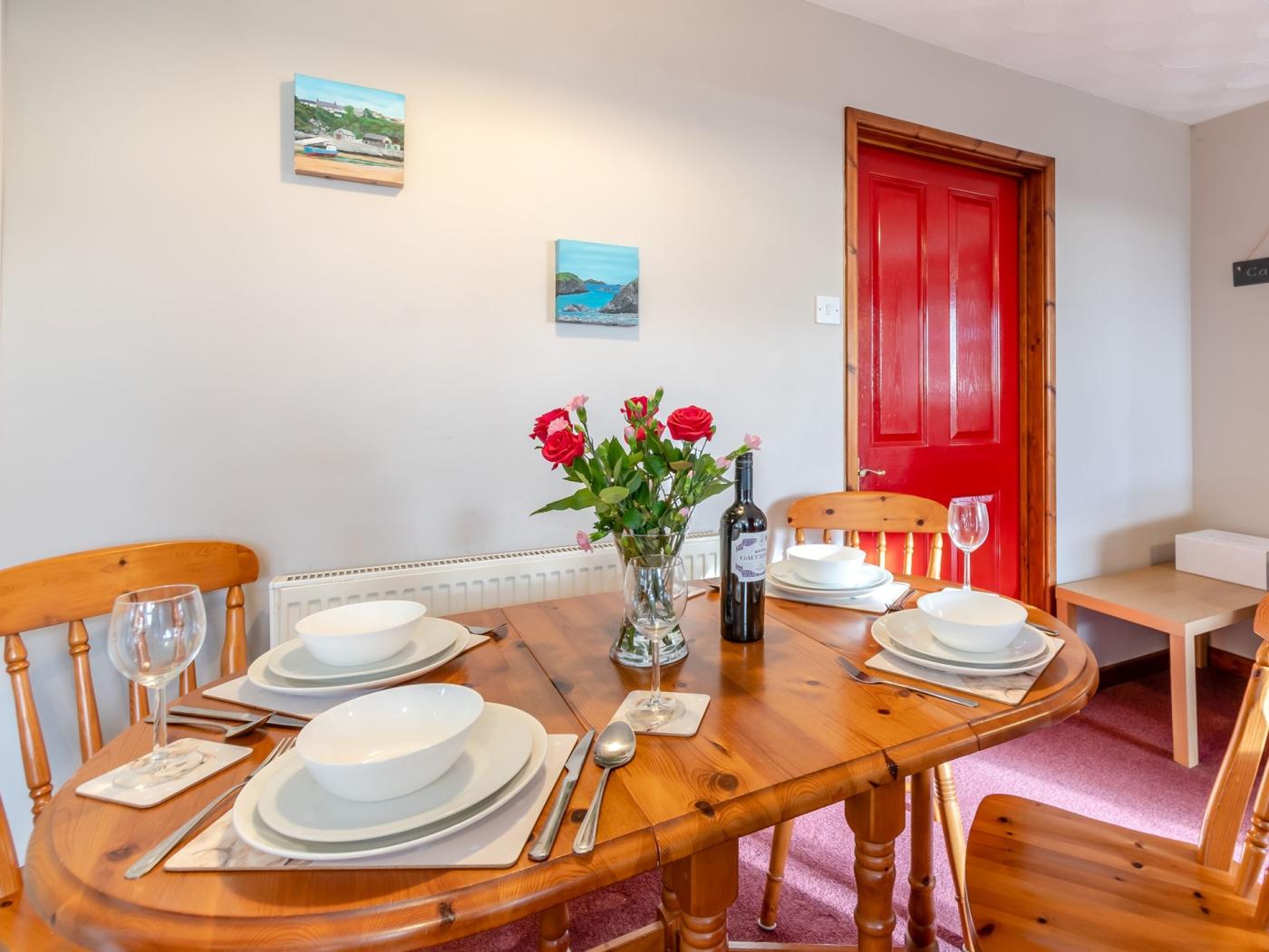 2 Bedroom Cottage in Solva