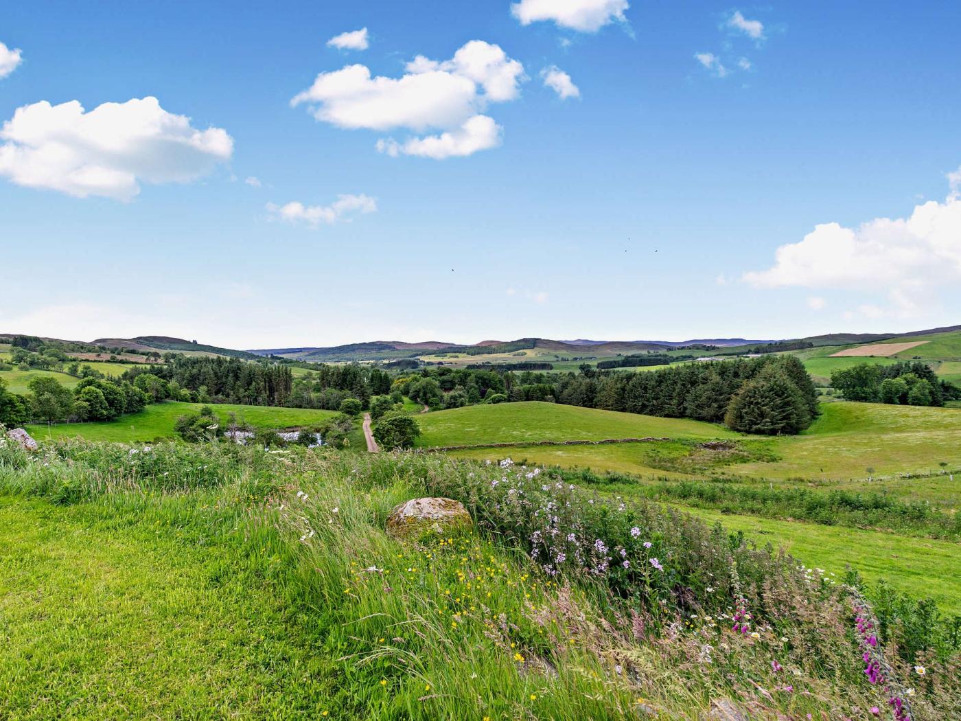 Property image 2 for HC96163
