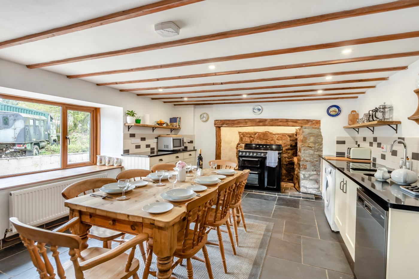 3 Bedroom Cottage in Meshaw