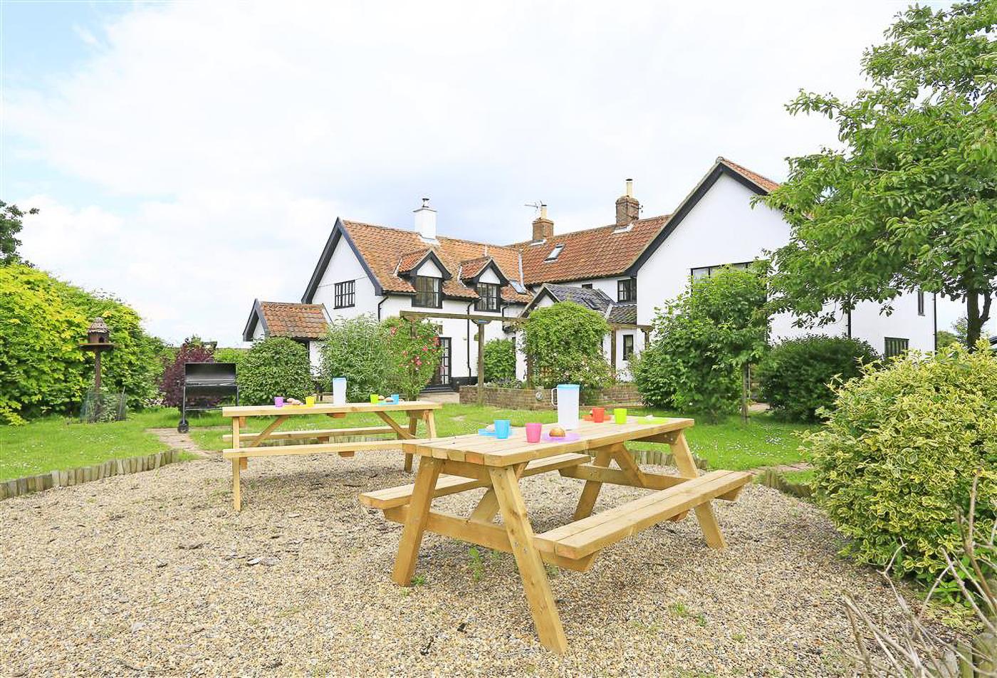 Holiday cottage in Beccles, Suffolk - Photo 6