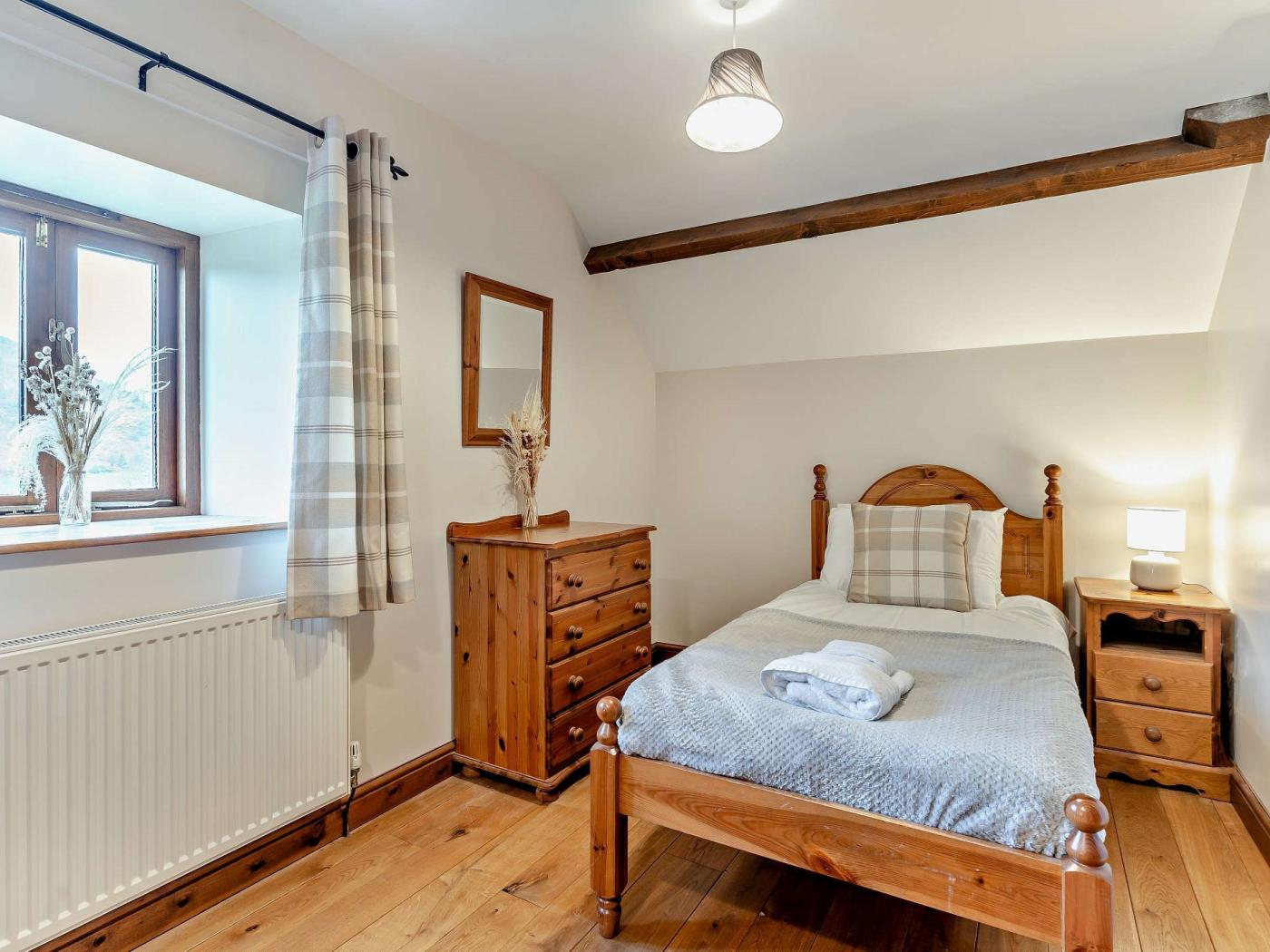 Property image 21 for HC7555