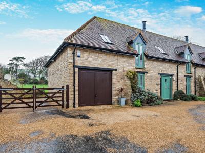 Lulworth Cove, Dorset holiday cottage