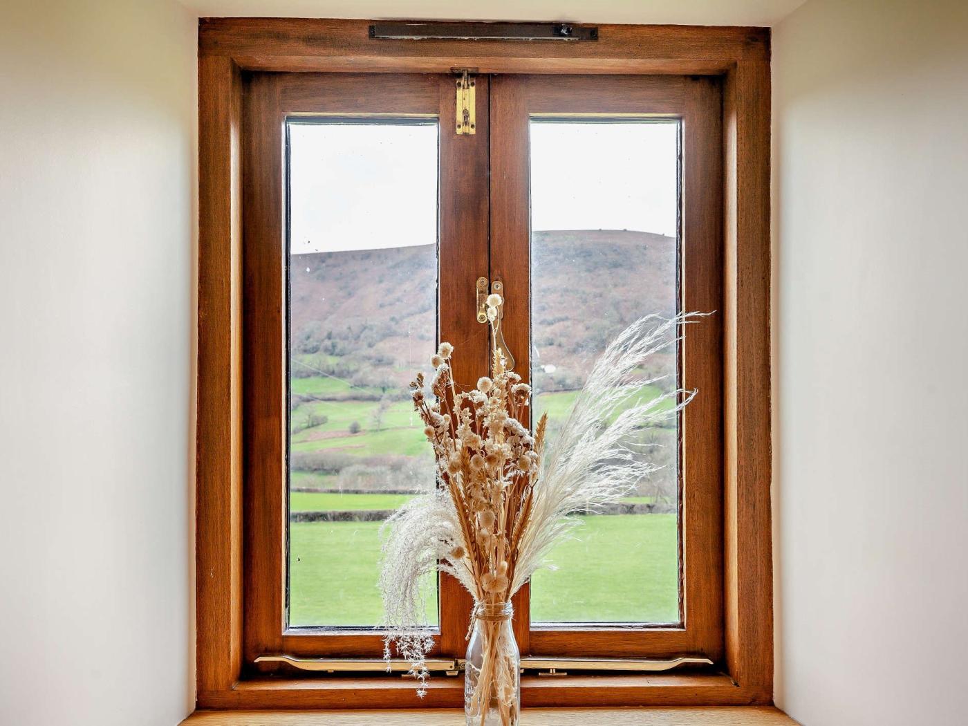 Property image 20 for HC7555