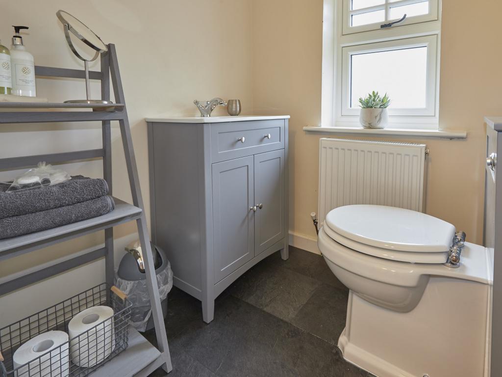 Property image 11 for HC84128