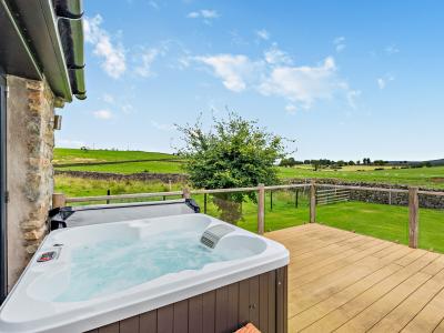 Dog friendly cottage in Settle, Lancashire - Sleeps 8