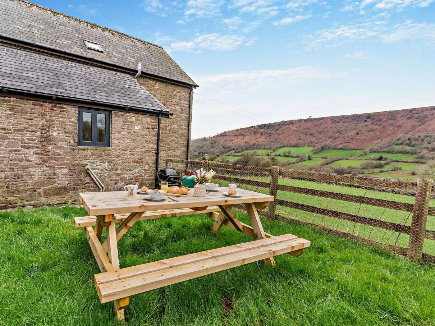 Property image 23 for HC7555