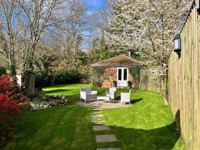 Newport holiday cottages
