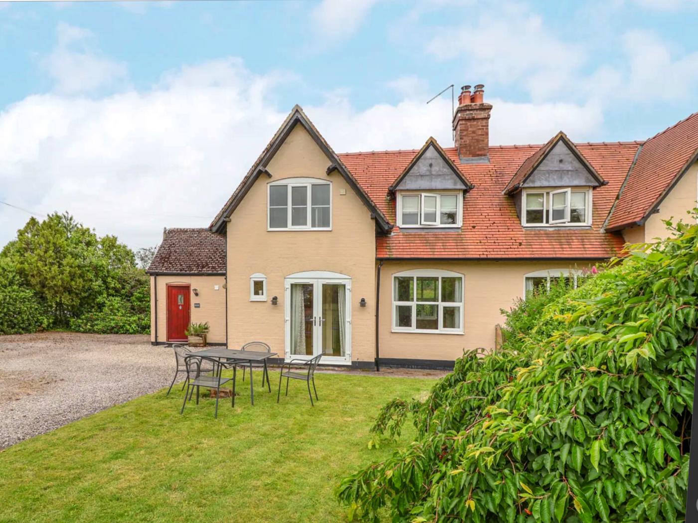 2 Bedroom Cottage in Wem