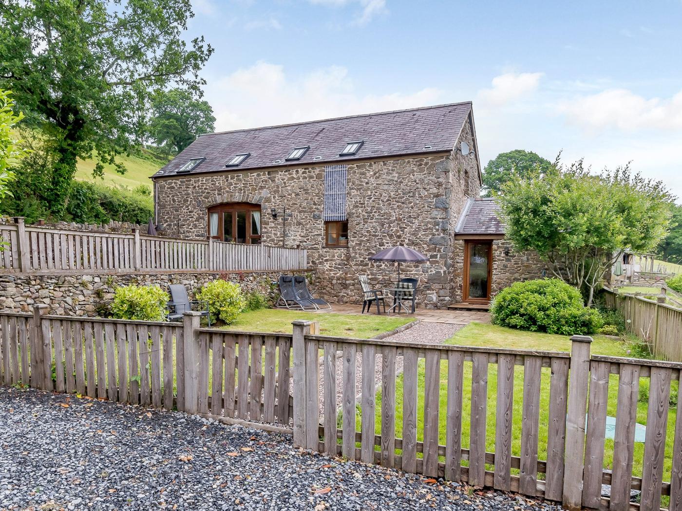 1 Bedroom House in Llandeilo
