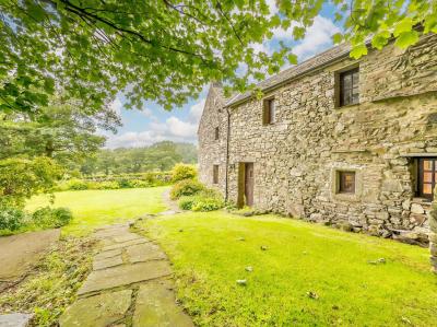 Holiday cottage, Buttermere (FCH88773)