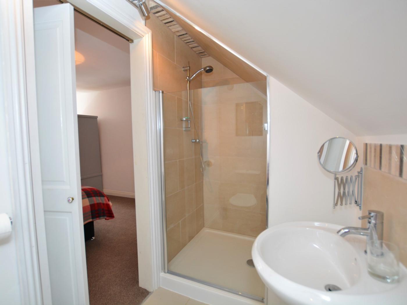 Property image 12 for HC49005