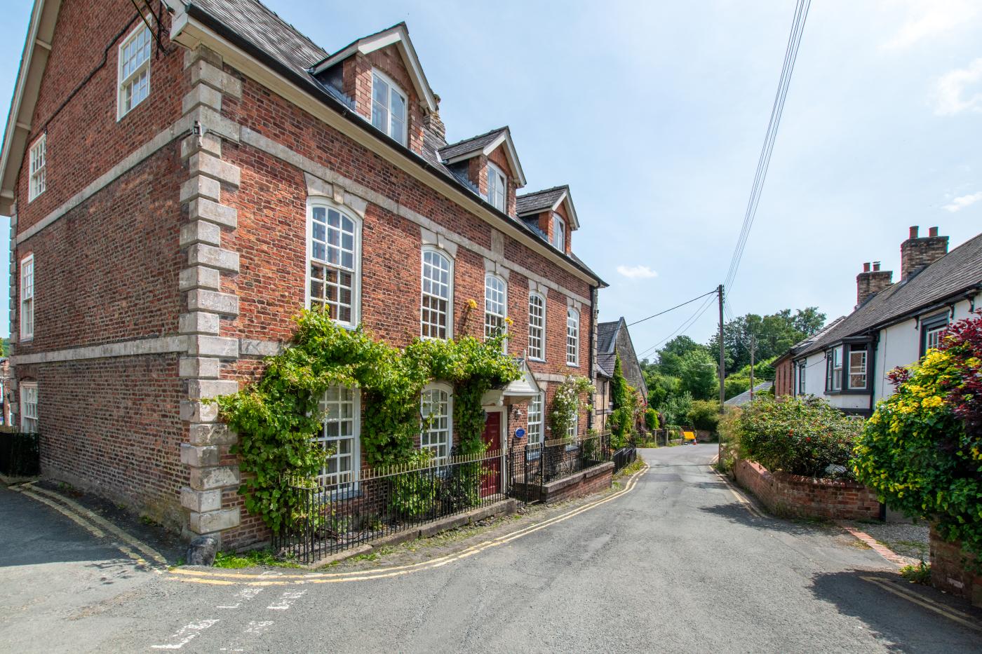 Property image 1 for HC40870