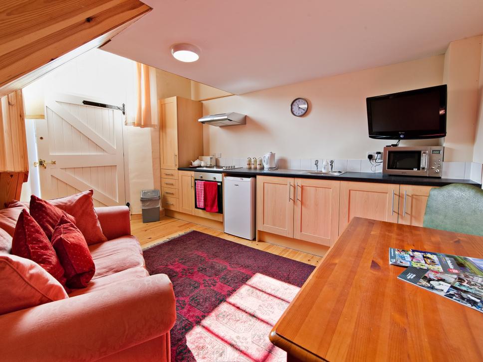 Open plan kitchen and lounge