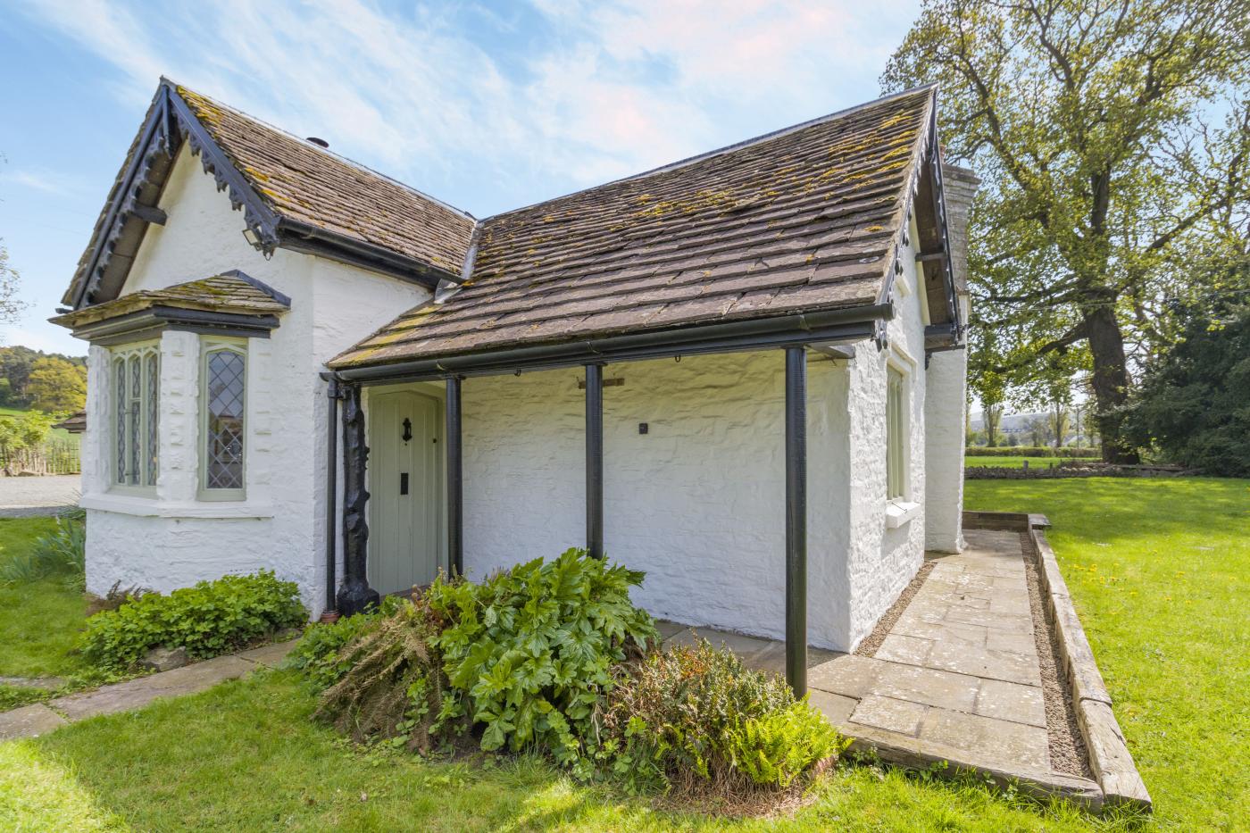 2 Bedroom House in Hay-on-wye