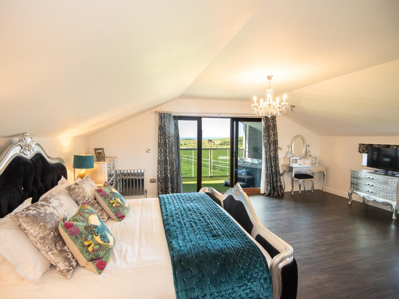 Property image 3 for HC73859