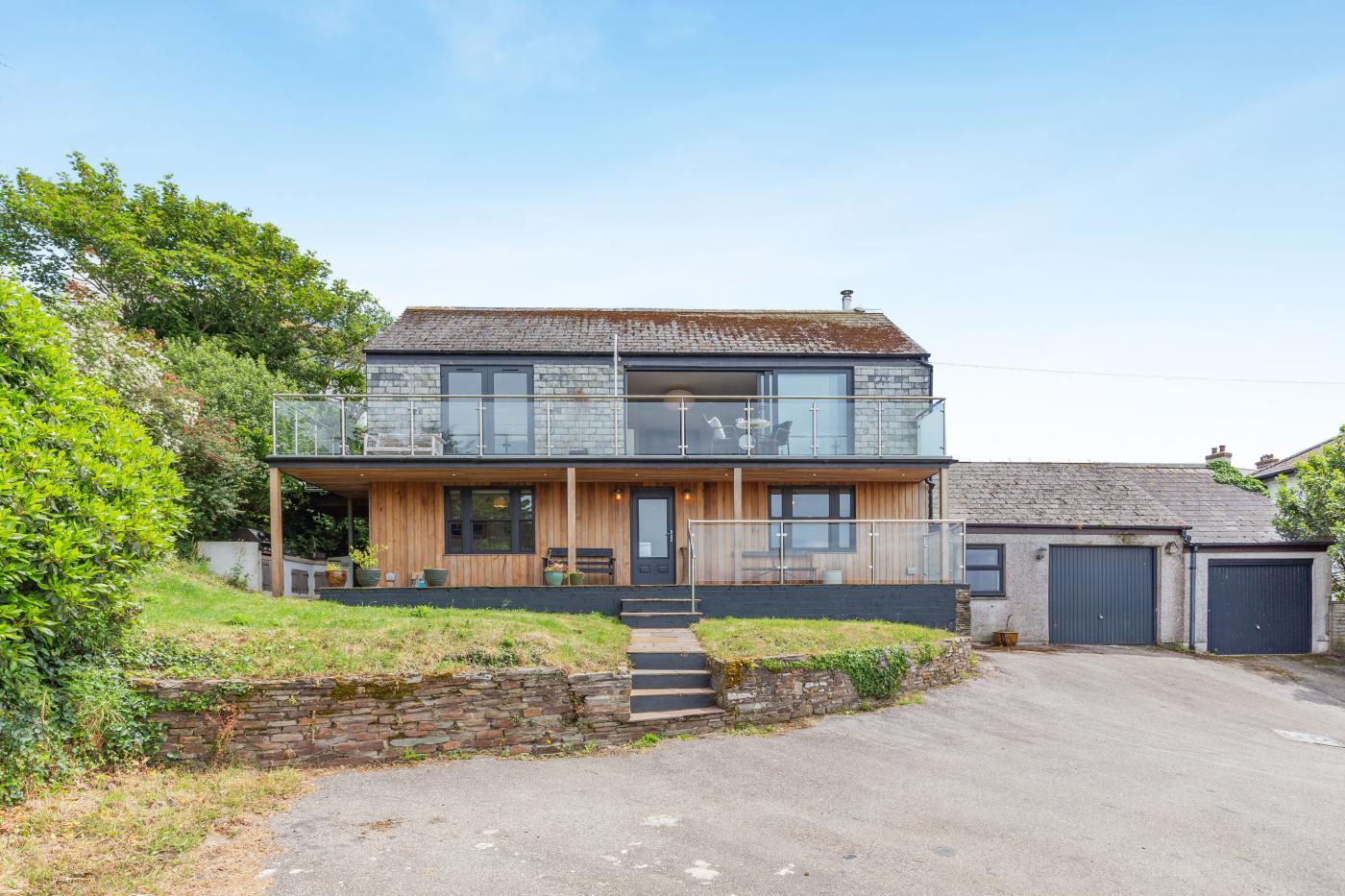 4 Bedroom Cottage in Polruan
