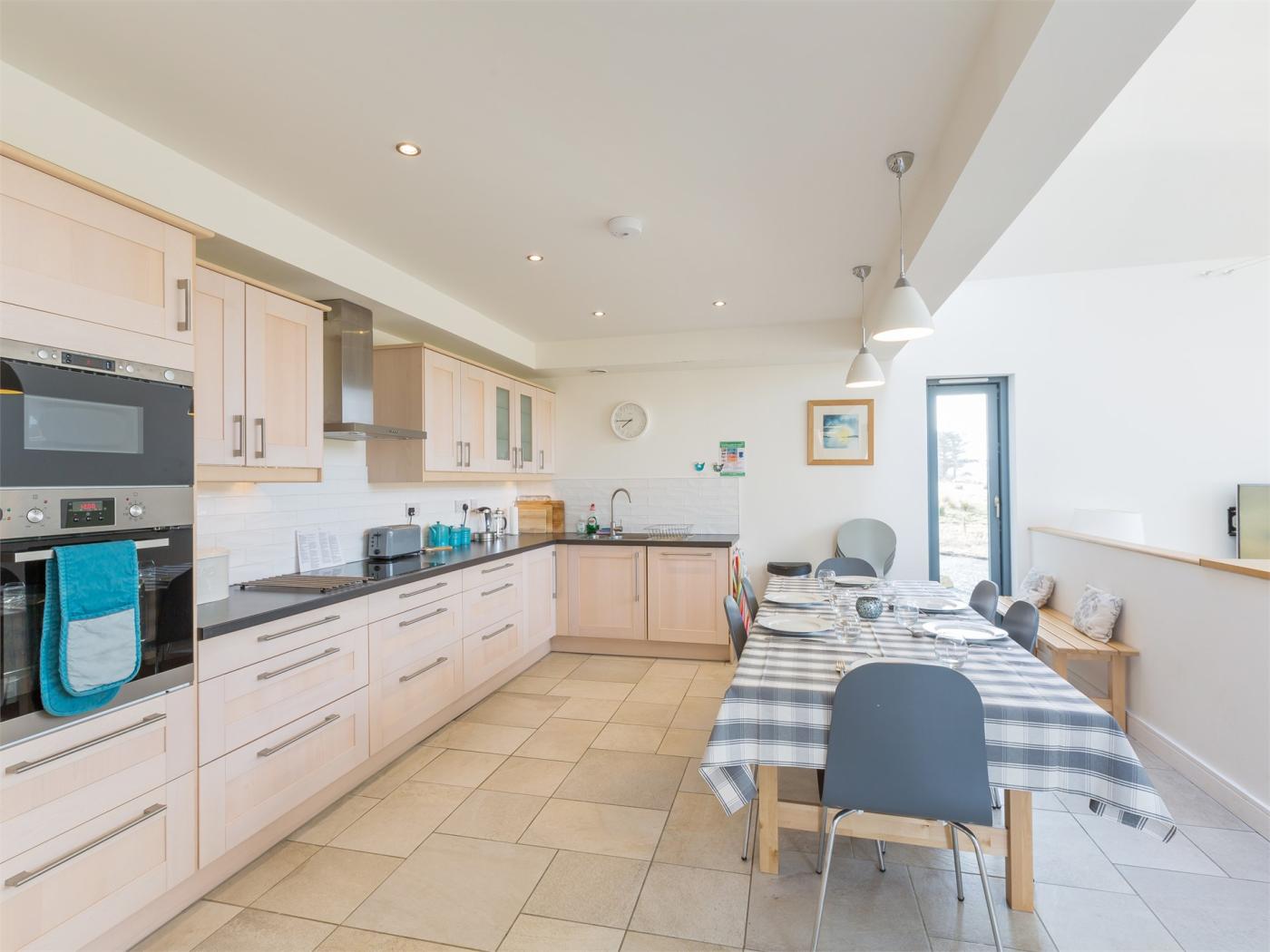 Property image 8 for HC76240