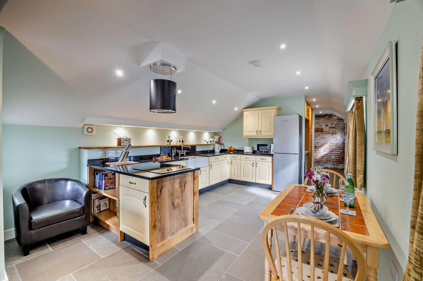 Property image 2 for HC280073