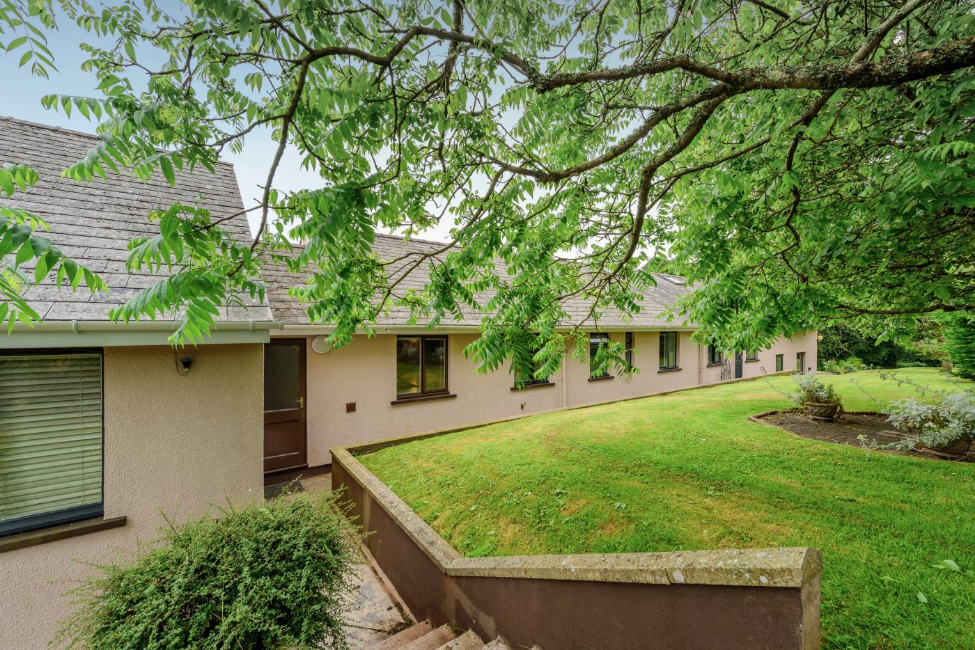 3 Bedroom Apartment in Pembroke