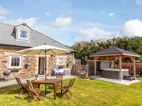 Holiday cottage, Launceston (2.5mls NE) ()