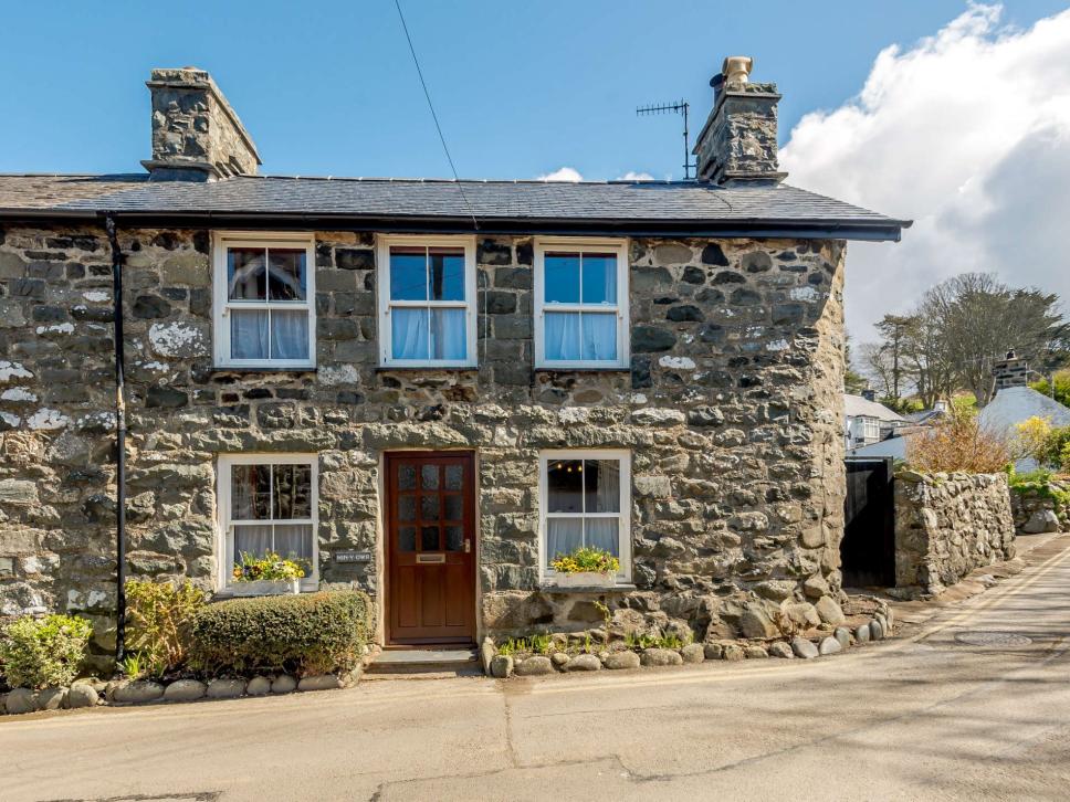 Holiday cottage, Wales - sleeps 4