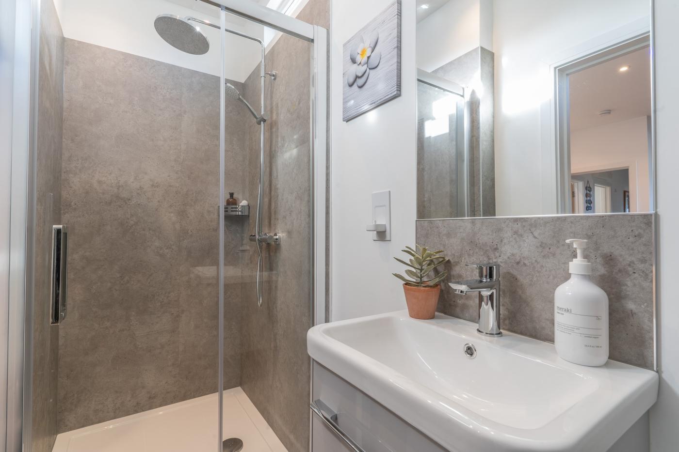 Property image 21 for HC283944
