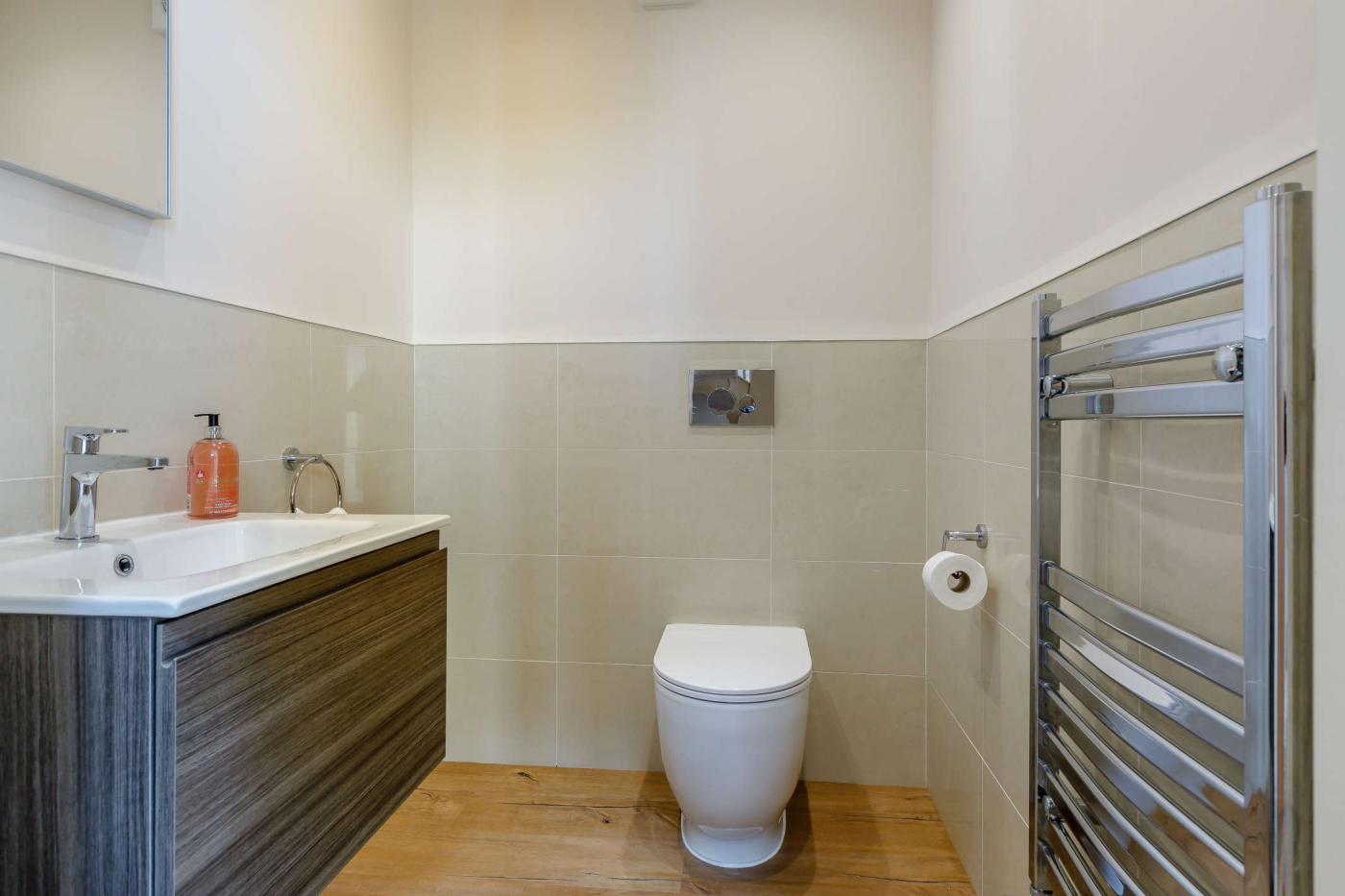 Property image 16 for HC88074
