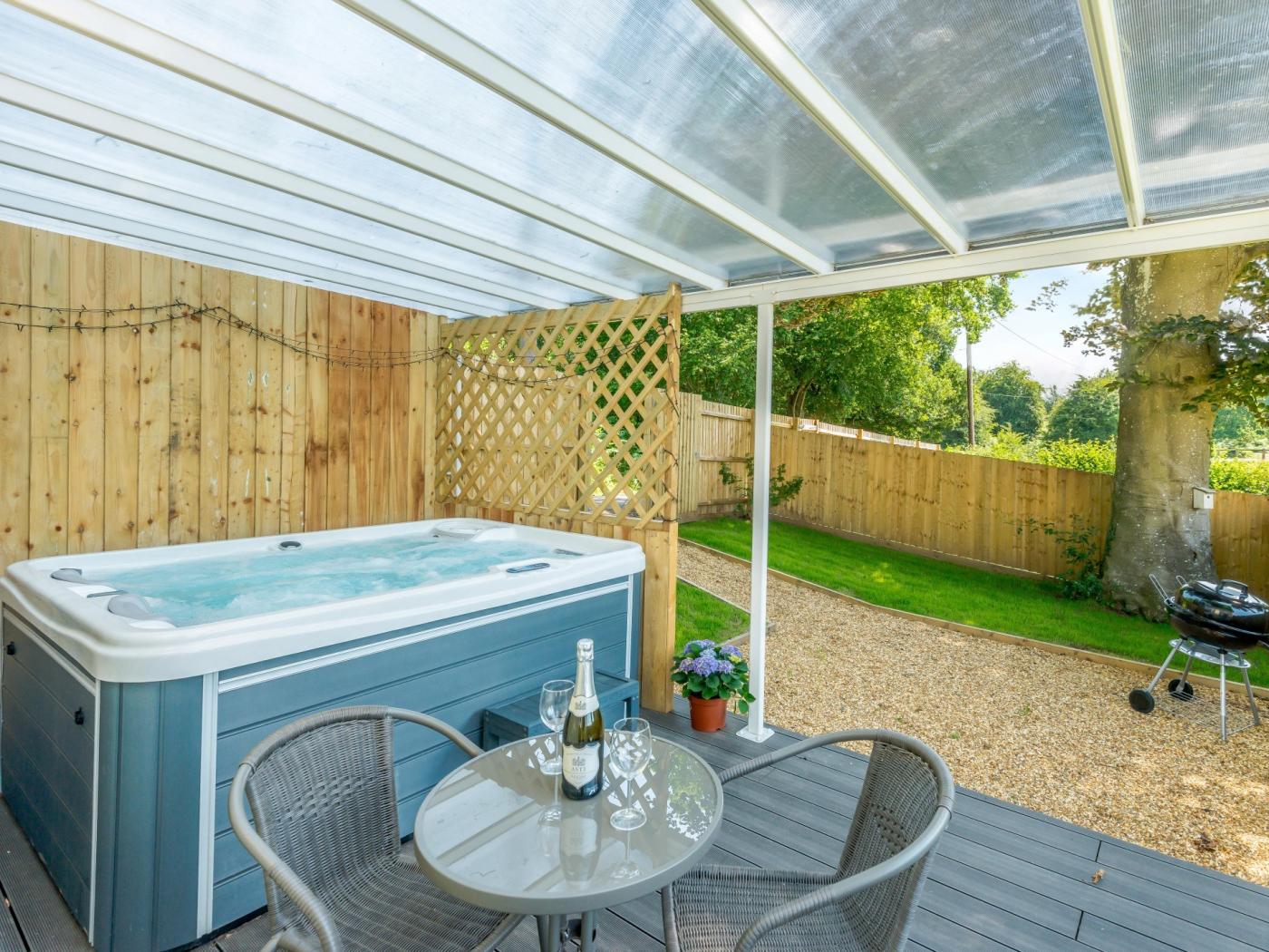 1 Bedroom House in Godshill
