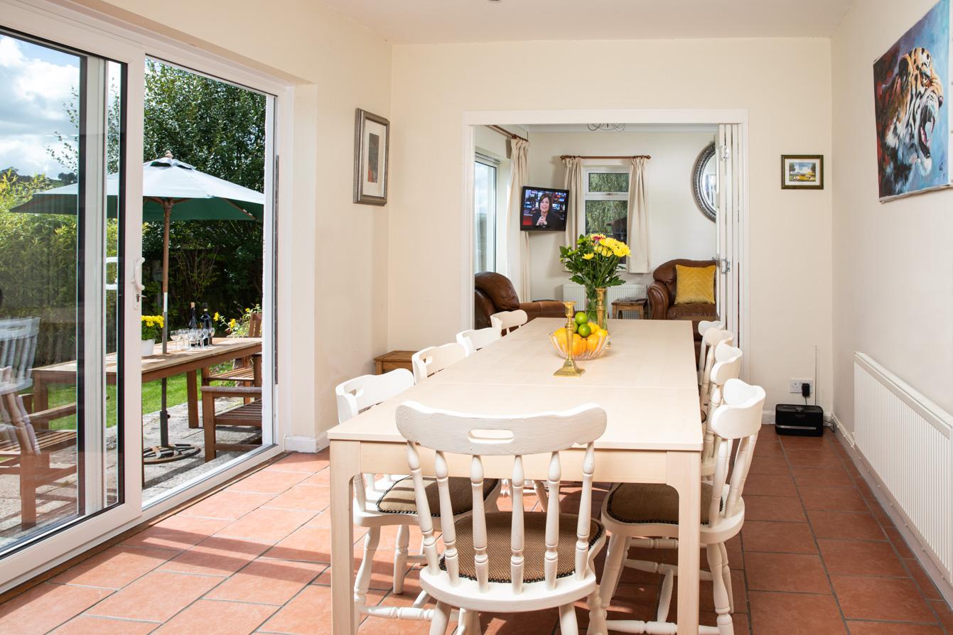 6 Bedroom Cottage in Brecon