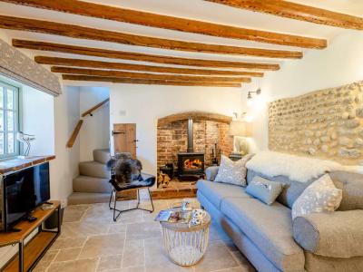 Holt (4mls SE), Norfolk holiday cottage