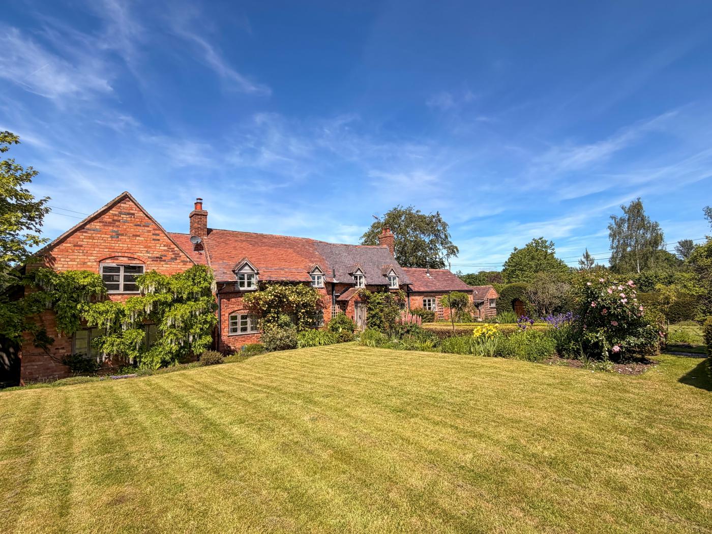 4 Bedroom Cottage in Shrawley