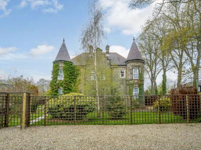Holiday cottage, Alnwick (FCH81050)