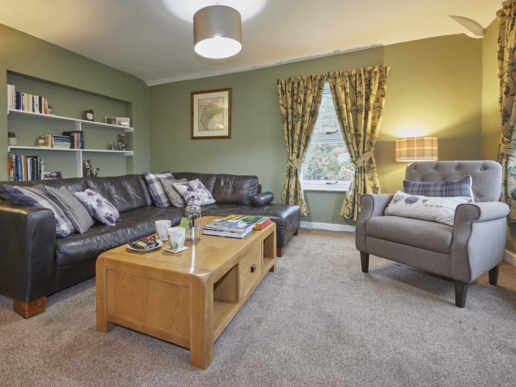 Property image 2 for HC84128