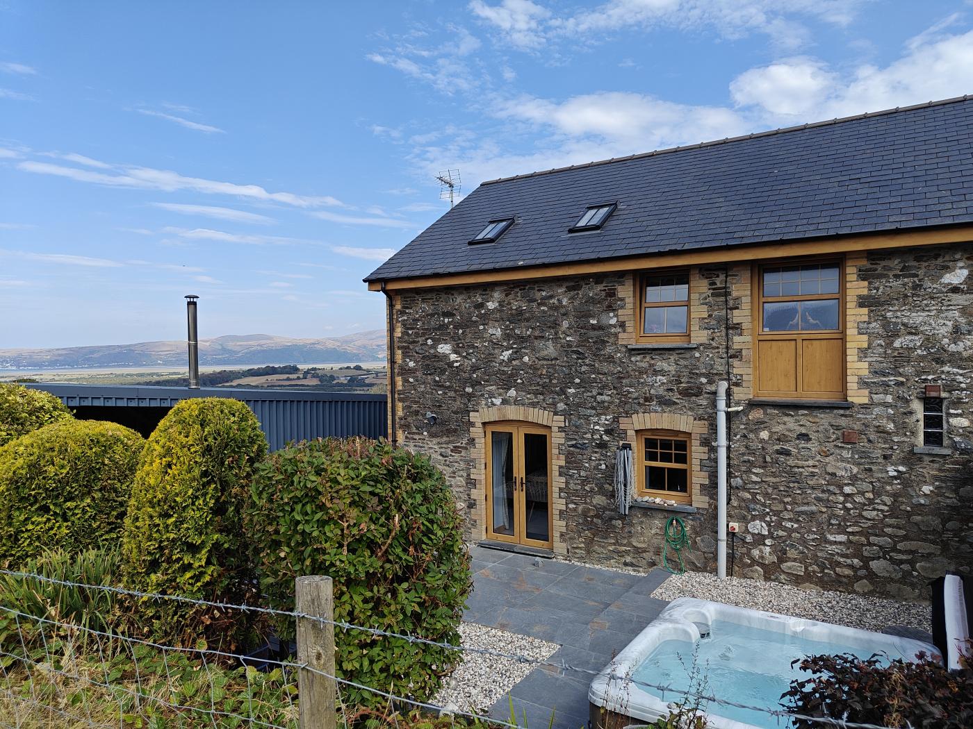 2 Bedroom Cottage in Talybont