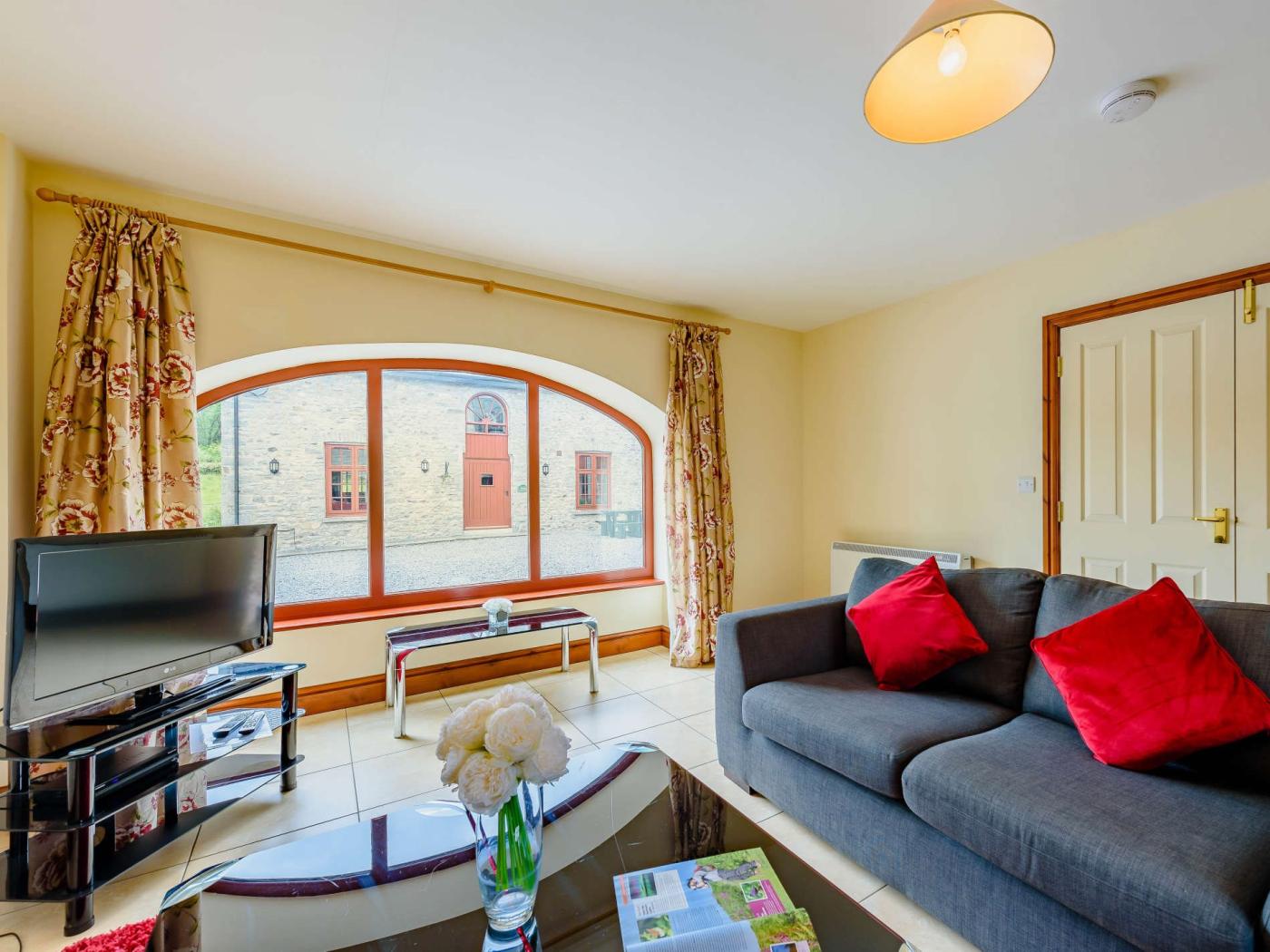 Property image 3 for HC79820