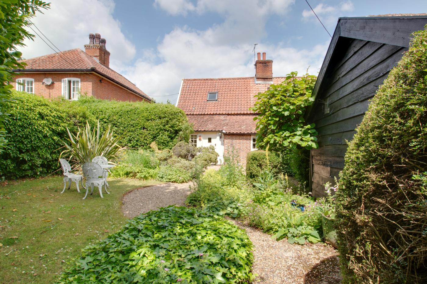 Holiday cottage in Peasenhall, Suffolk - Photo 6