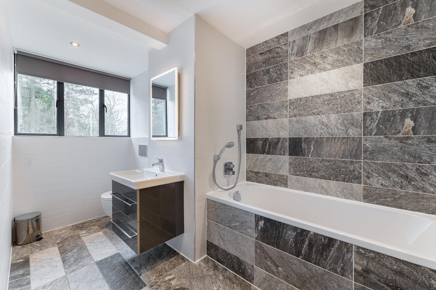 Property image 12 for HC285955
