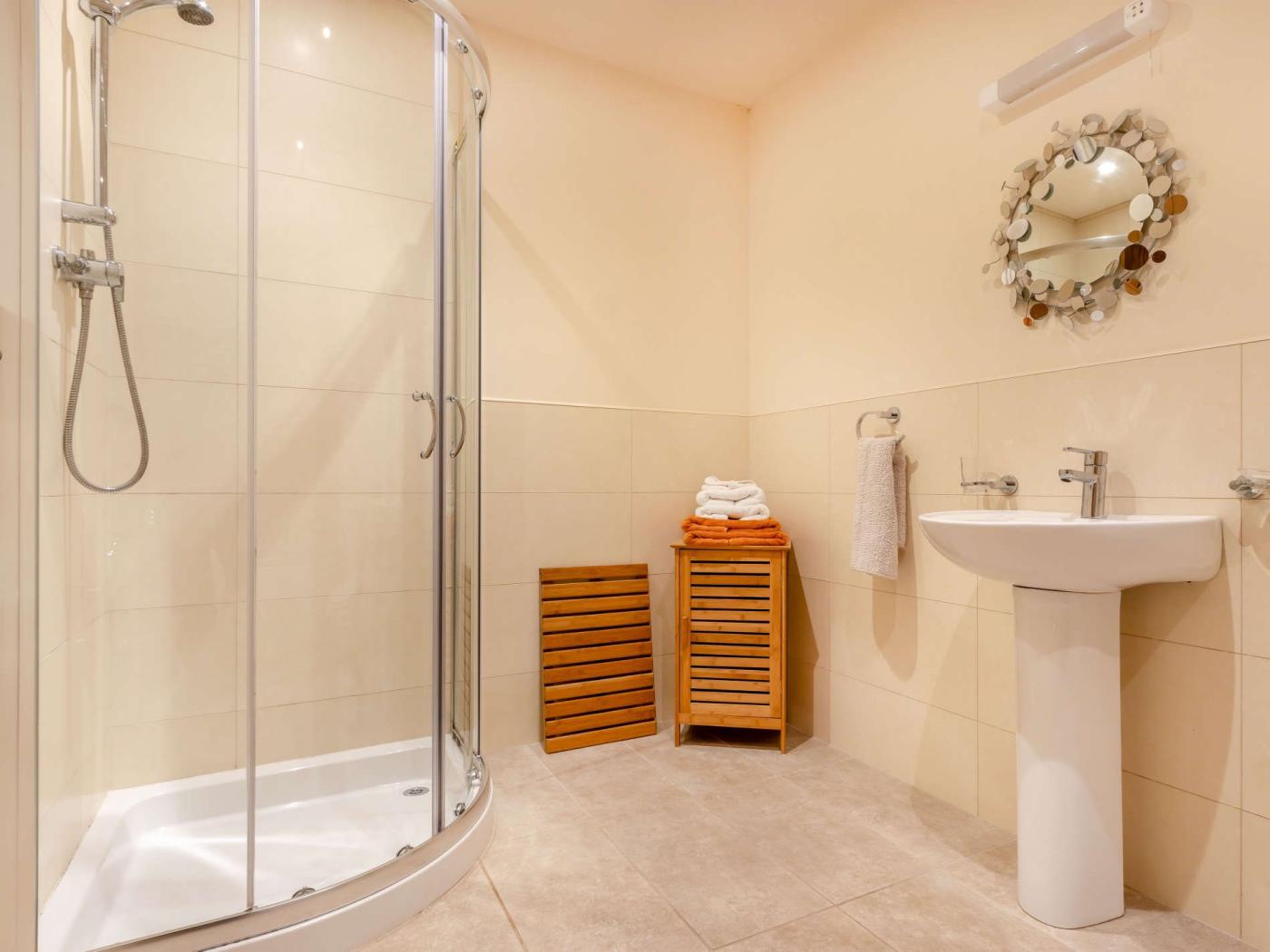 Property image 18 for HC9054