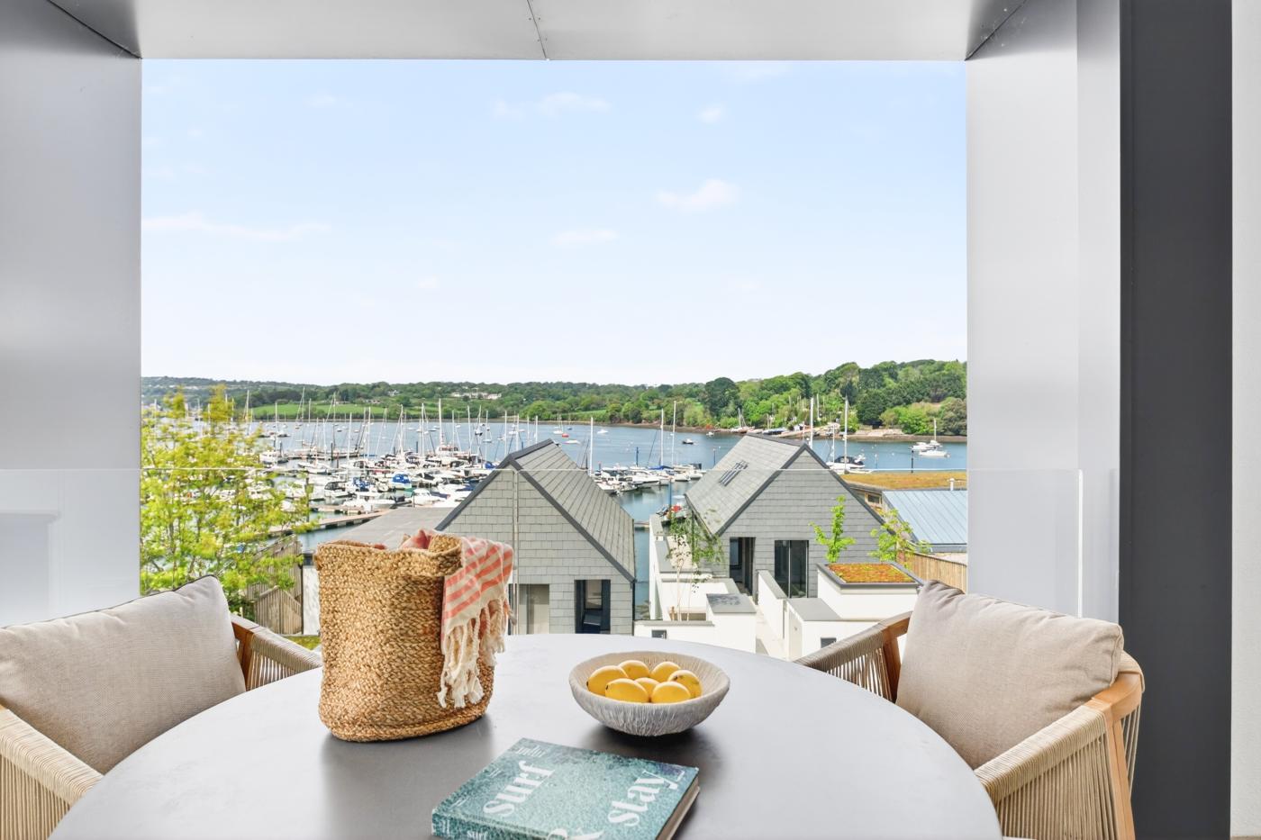 2 Bedroom Apartment in Falmouth